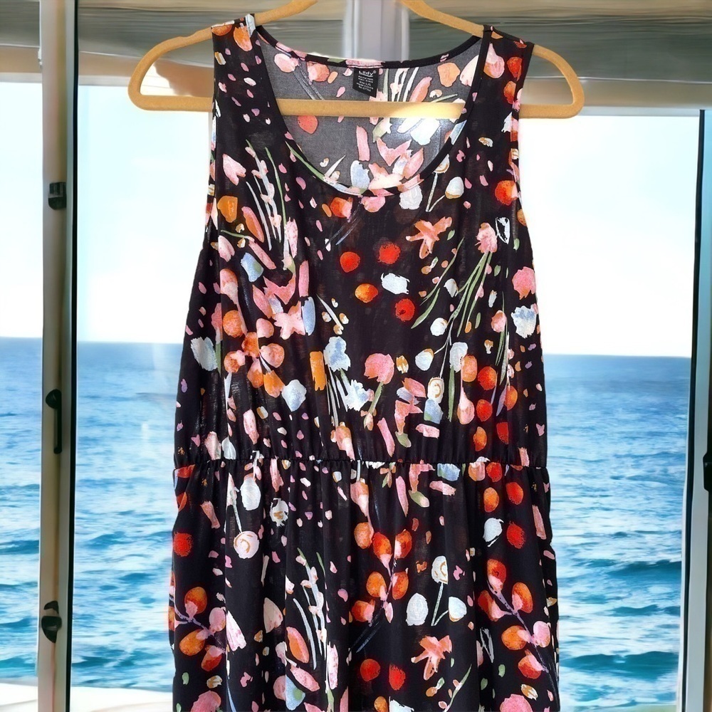 LIDY round hem maxi dress, size L/XL, poly/spandex, excellent condition, pockets